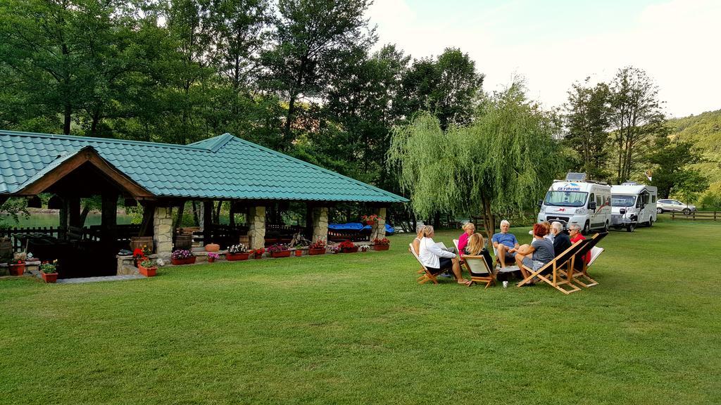 ホテル Camping Drina フォチャ エクステリア 写真